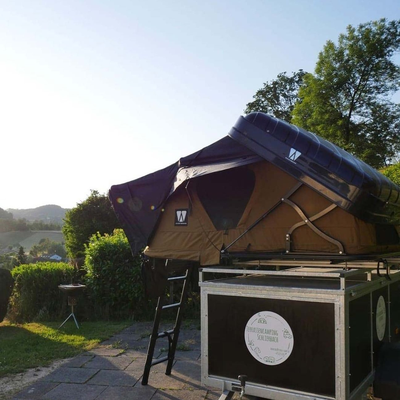 terrassencamping-schlierbach-vikywood-dachzelt